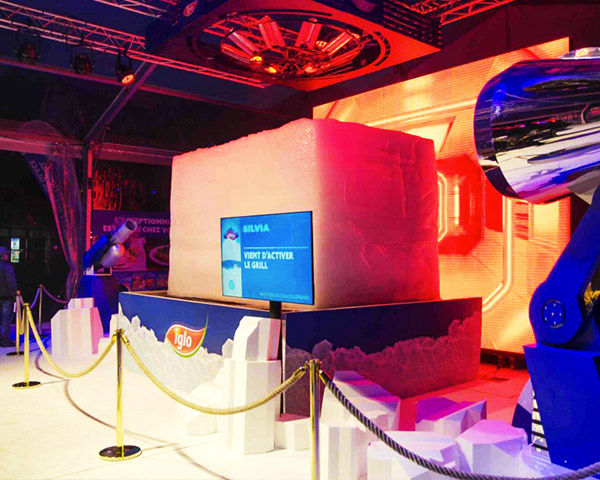 Giant ice cube — Iglo